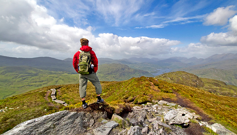 Wiri-ireland-walking-2